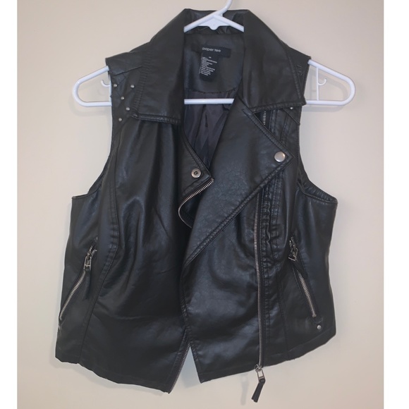 Pleather vest - Picture 1 of 2